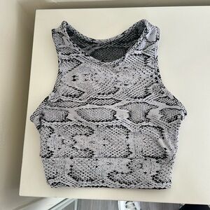 Booty by brabants white and black snake skin top